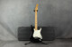 Fender Stratocaster G5 VG - Black - 2nd Hand Fender Stratocaster G5 VG - Black - 2nd Hand