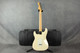 Fender American Standard Stratocaster - Olympic White - 2nd Hand (151144) Fender American Standard Stratocaster - Olympic White - 2nd Hand (151144)