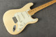 Fender American Standard Stratocaster - Olympic White - 2nd Hand (151144) Fender American Standard Stratocaster - Olympic White - 2nd Hand (151144)
