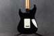 Fender Player Stratocaster - Black - 2nd Hand (151909) Fender Player Stratocaster - Black - 2nd Hand (151909)