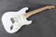 Fender Juanes Stratocaster - Luna White - 2nd Hand Fender Juanes Stratocaster - Luna White - 2nd Hand
