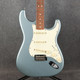 Fender Deluxe Roadhouse Stratocaster - Mystic Ice Blue - 2nd Hand