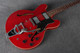 Epiphone Dot - Cherry - Bigsby - 2nd Hand