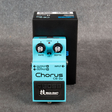 Boss CE-2W Chorus Waza Craft 2nd Hand | Rich Tone Music