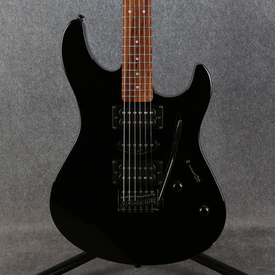 Yamaha RGX121Z Black 2nd Hand | Rich Tone Music