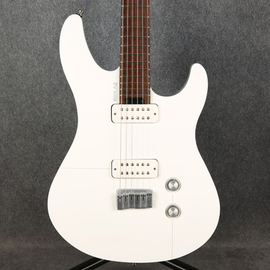 Yamaha RGX A2 White 2nd Hand | Rich Tone Music