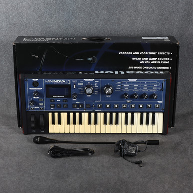 Novation Mininova ボコーダー シンセサイザー 箱無し Novation
