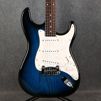 G&L Tribute Series Legacy Transparent Blue 2nd Hand | Rich Tone Music