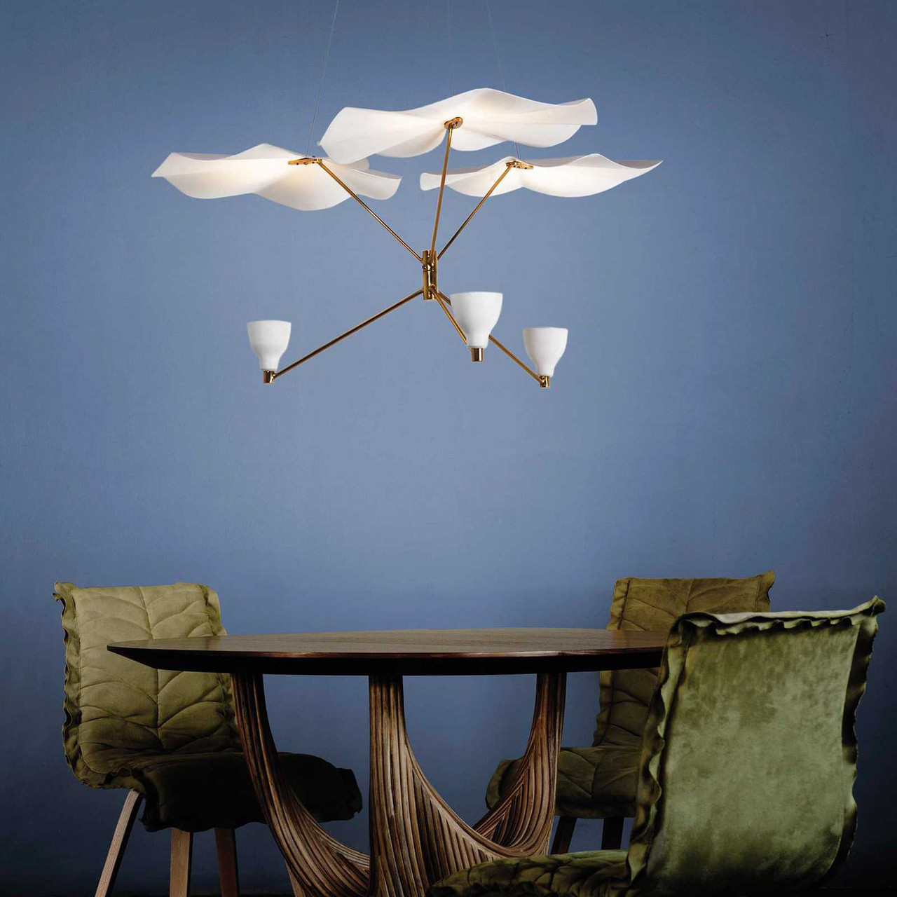 Foglia Calla Hanging Lamp | Designed by Leeroy New | Kenneth Cobonpue