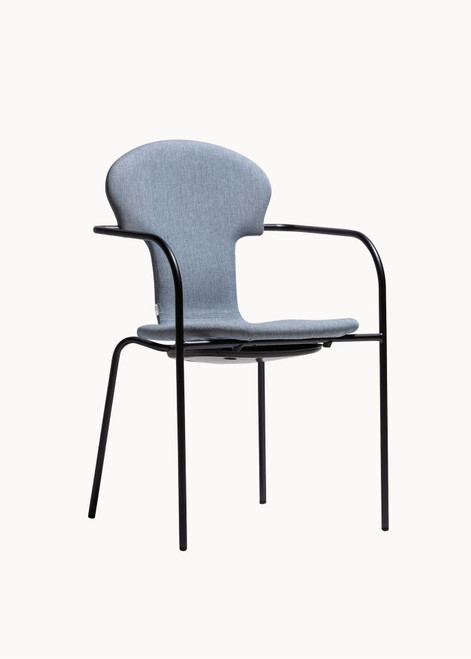 Minivarius Stackable Chair | Designed by Oscar Tusquets | BD Barcelona