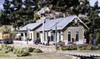 HO KIT DPM Gold Coal River Passenger Depot
