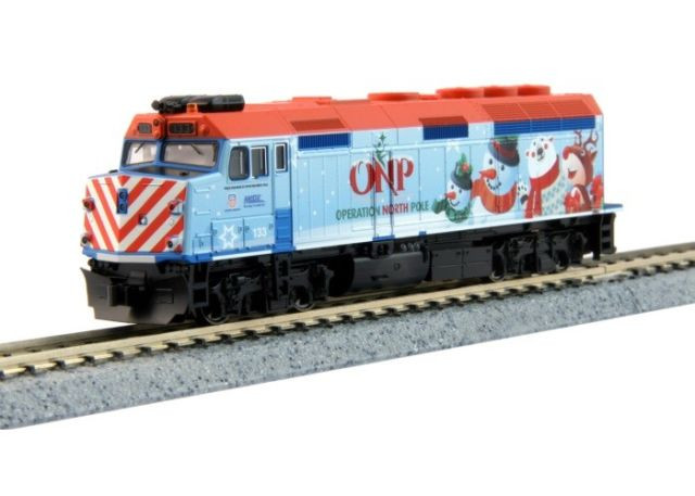 KAT1060036  N 2016 Operation North Pole Christmas Train Starter Set