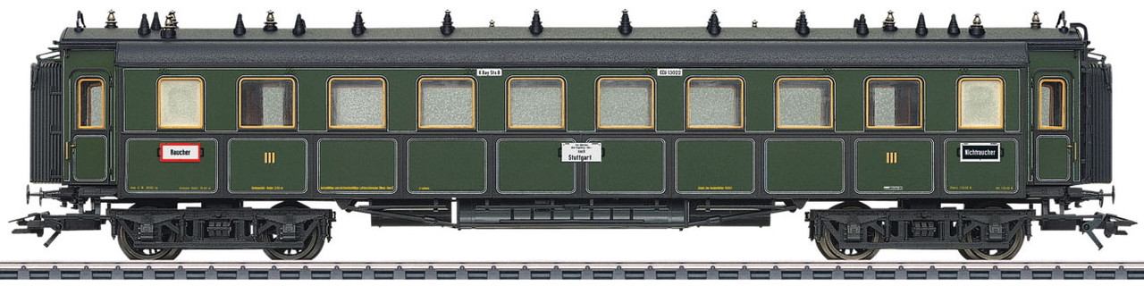 41359 Type Ccu 3rd Class Coach - 3-Rail Ready to Run -- Royal Bavarian State Railroad K.Bay.Sts.B. #2 (Era I 1908, green, black)