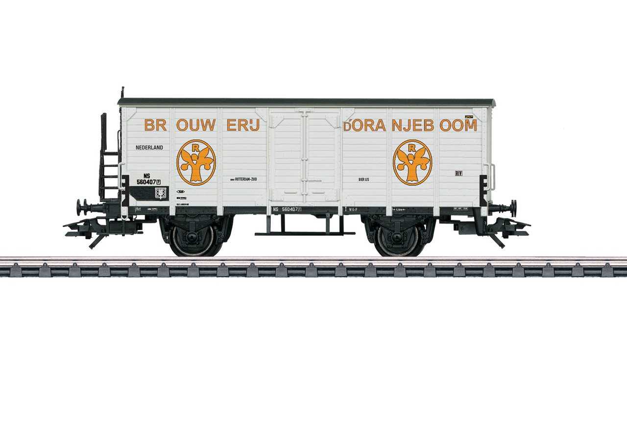 48780 Wood Beer Reefer with High Brakeman's Platform - 3-Rail - Ready to Run --