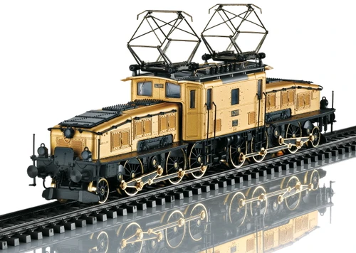 32560 Class Ce 6/8 II Crocodile Electric - 3-Rail - Sound and Digital -- Swiss Federal Railways SBB (Era II 1920s, 24 Karat Gold Plated Body)
