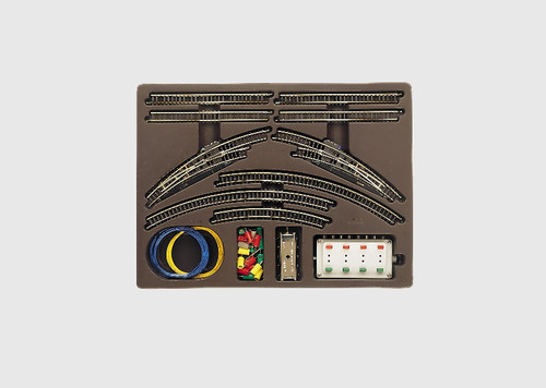 8192 BOX!  T1 Extension Set -- With Electric Turnouts