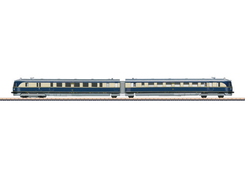 W441-88873  Class SVT 137 Diesel Railcar - Standard DC -- German Railroad DB AG #137 225 (Era V, blue, cream, Museum Version)