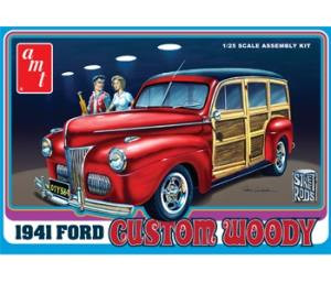 AMT906  1941 Ford Woody