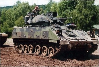 1/72 M2A2 ODS/ODS-E Bradley Fighting Vehicle
