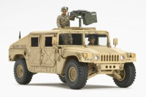 32567 1/48 US Modern 4x4 Utility Vehicle w/Grenade Laun