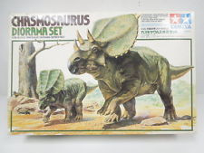 60101 1/35 Chasmosaurus Dinosaur w/Diorama