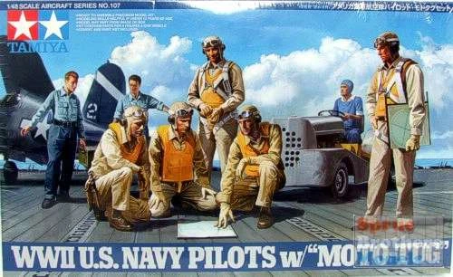 61107 1/48 U.S. Navy Pilots WWII w/Moto-Tug