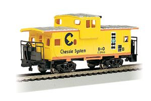 BAC17709  HO 36' Wide Vision Caboose, Chessie
