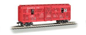 BAC19705  HO 40' Animated Stock Car, SF w/Cows
