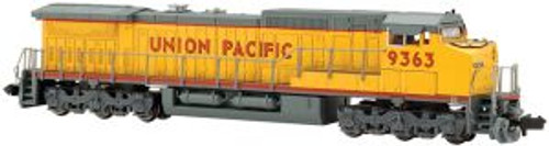 BAC67351  N Dash 8-40CW w/DCC & Sound Value, UP