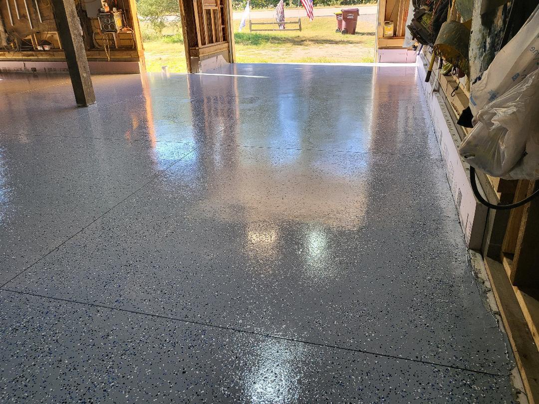 Garage Floor With Charcoal Epoxy And Color Flakes