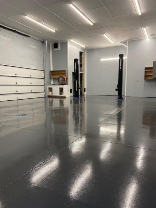 After ArmorGarage Commercial Floor Epoxy