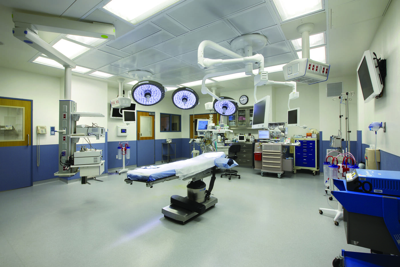 Heavy Tonnage Epoxy Flooring In OR Room