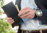 Handmade Wallets for Men: Why They're Smart Investments