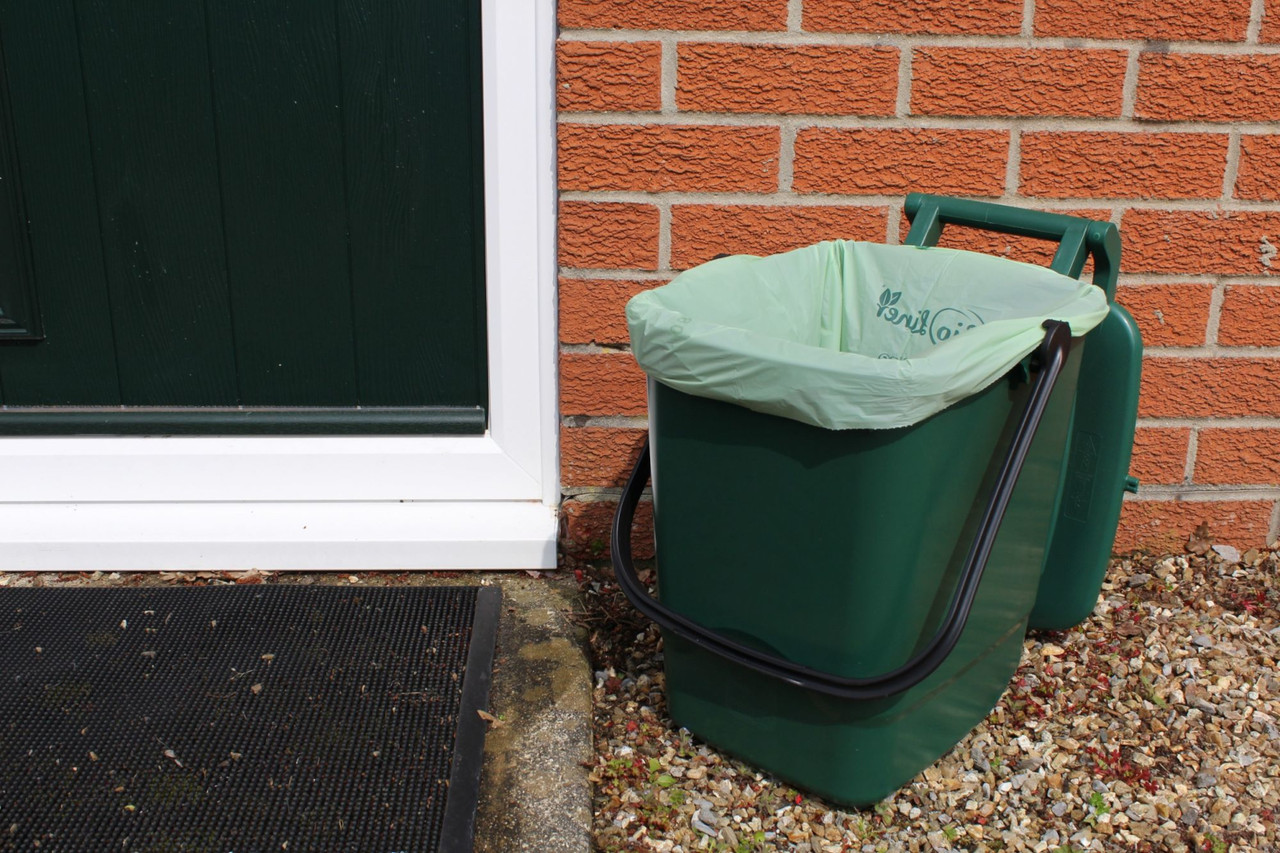 BL30 - All-Green BioLiner Compostable Kerbside Caddy Bags - 30 Ltr - Perfect for protecting kerbside caddies from unnecessary dirt and stains