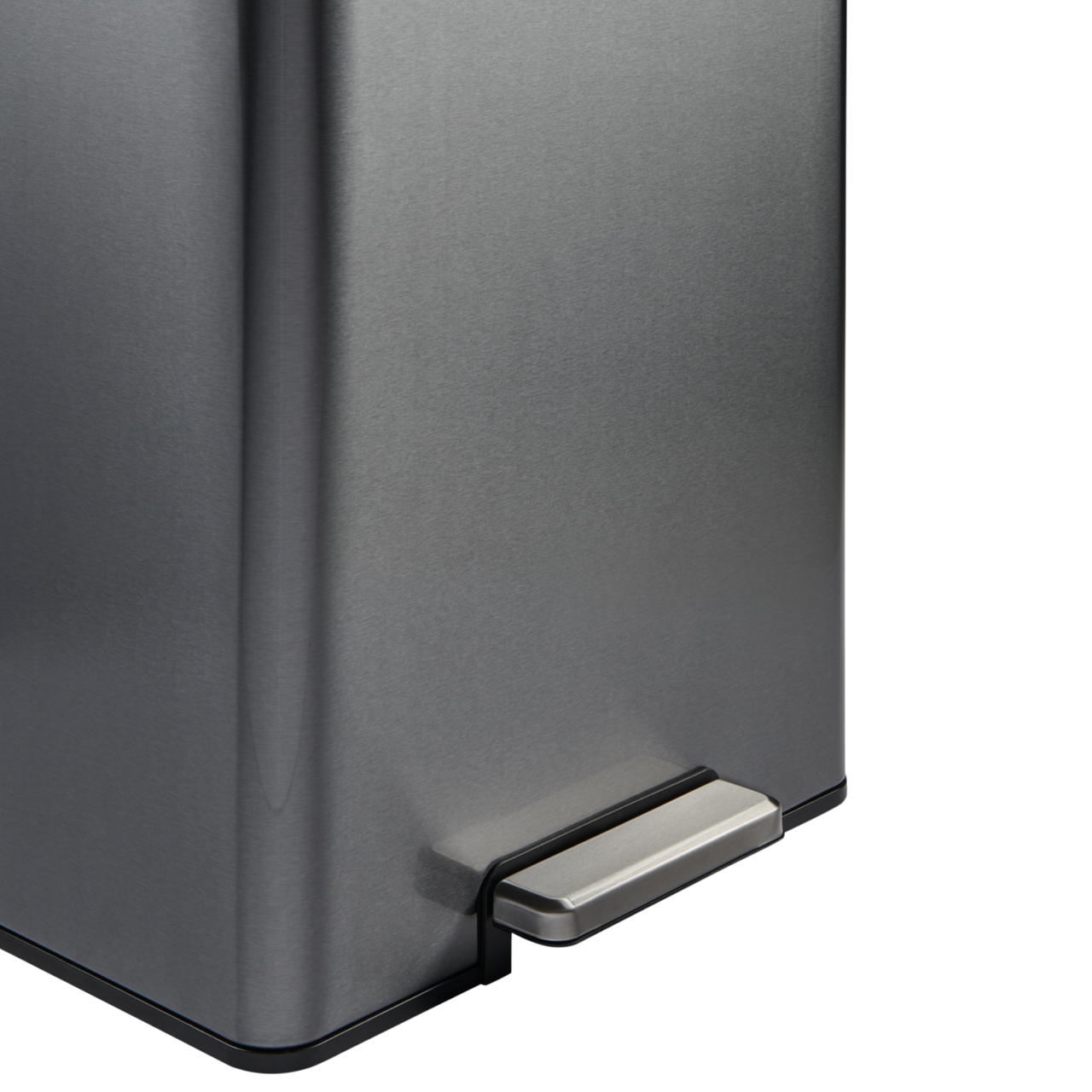 Rubbermaid 2112520 - Elite Pedal Bin - 45 Ltr - Stainless Steel - Close-Up of Pedal Rubbermaid 2112520 - Elite Pedal Bin - 45 Ltr - Stainless Steel - Close-Up of Pedal