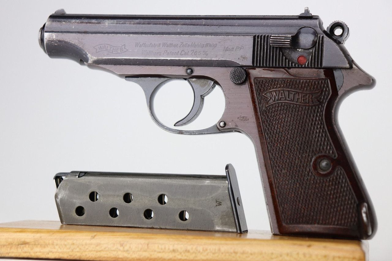 Waffen Walther PP - Rare Red Grips - 1