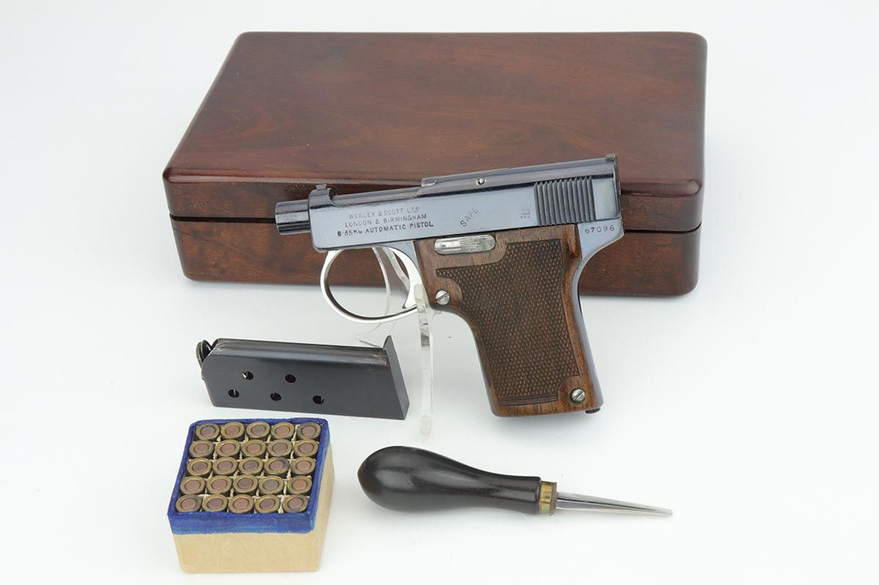 Beautiful Cased Webley & Scott Model 1912 - Early Production - 1