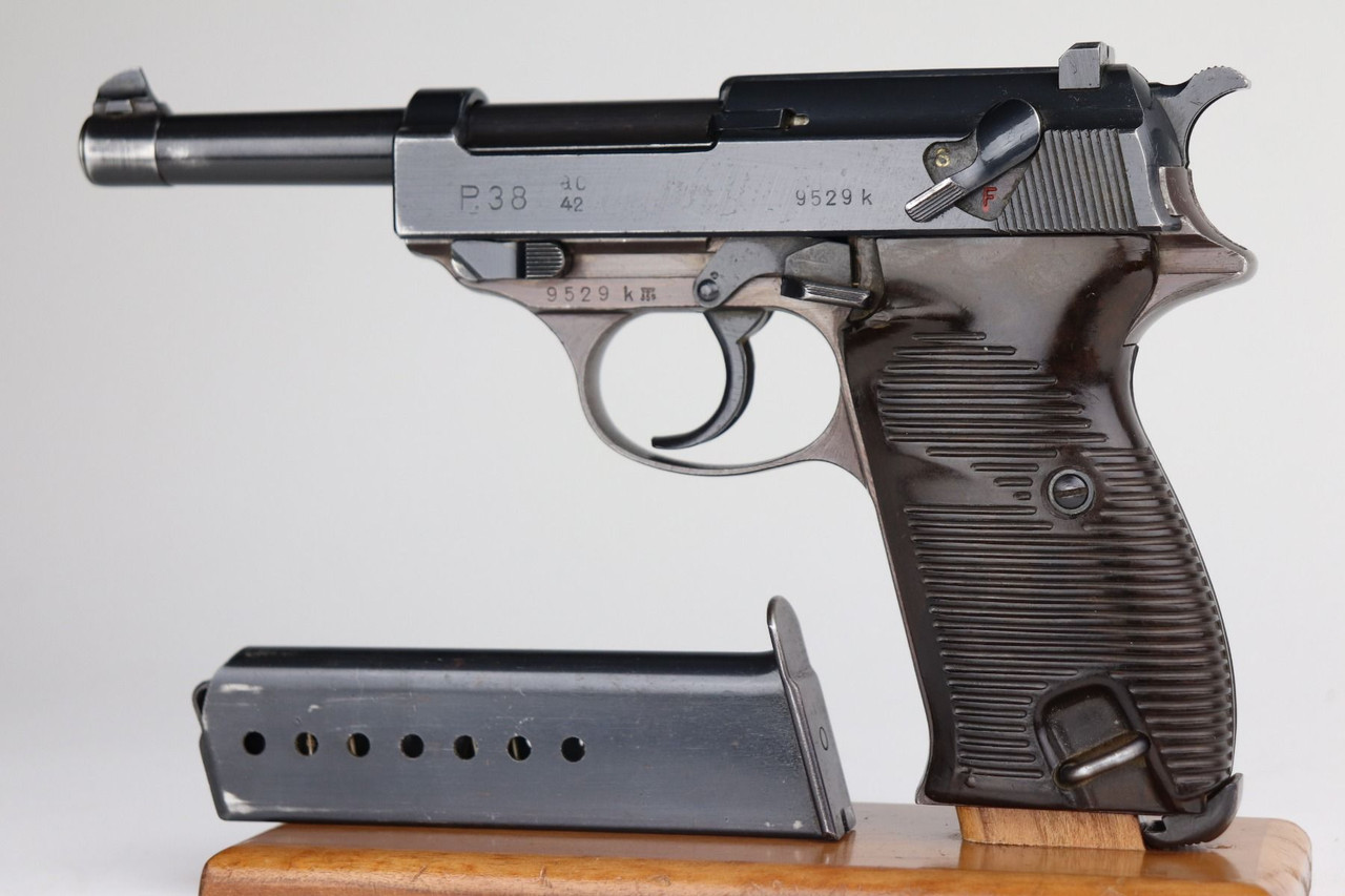 Excellent Nazi Walther P.38 - AC 42 - 1