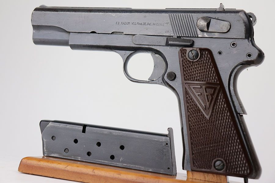 Nazi Radom VIS Model 35 - 1