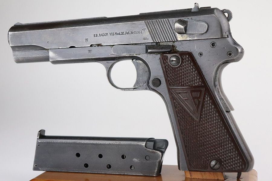 Nazi Radom VIS 35 - 1