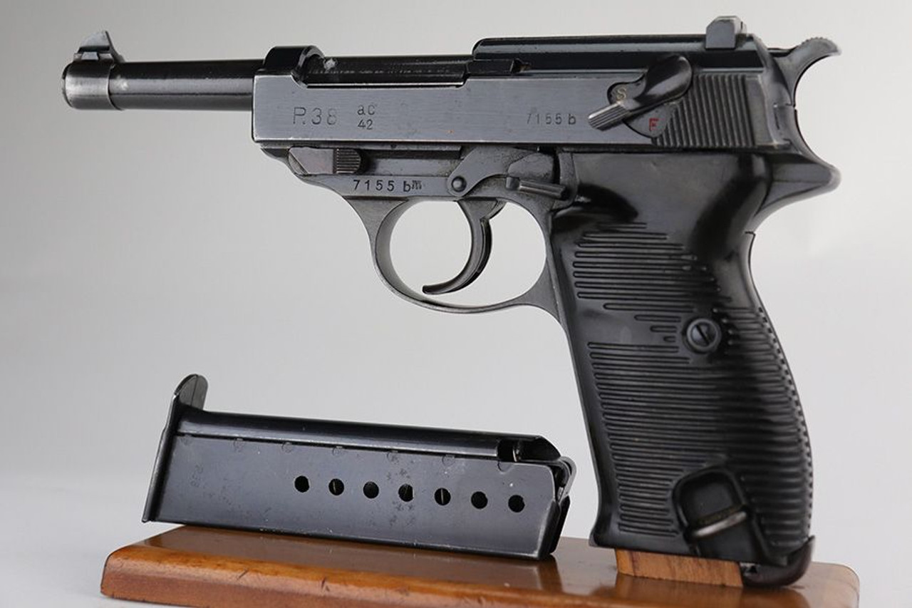 "AC 42" Walther P.38 - 1