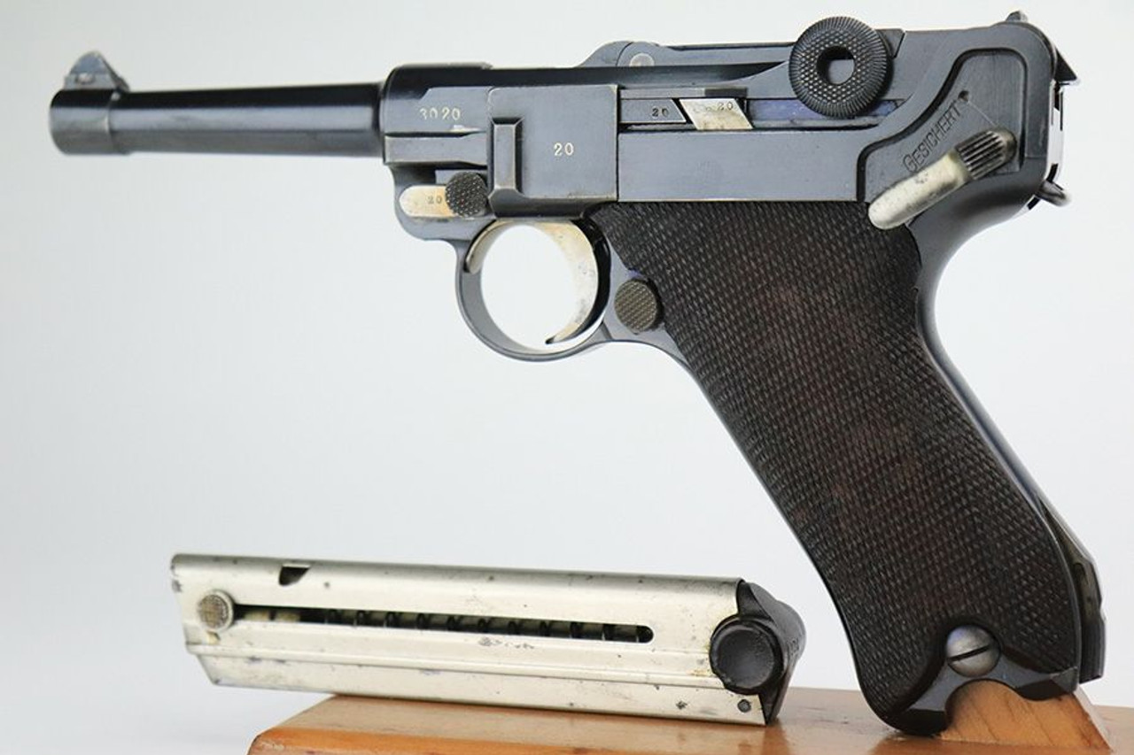 Minty 1915 DWM Luger - Matching Magazine - 1