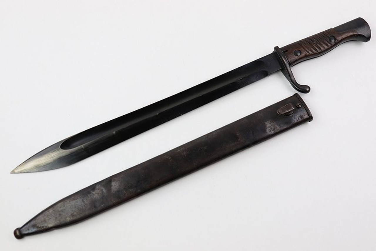 1918 Dated WW1 Butcher Bayonet - 1