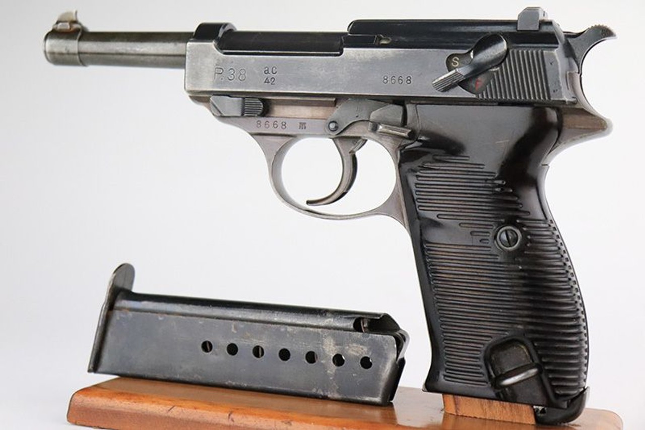 AC 42 Walther P.38 - 1