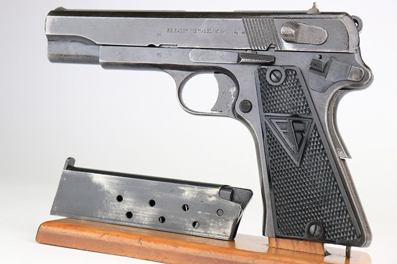 Nazi Radom VIS Model 35 - 1