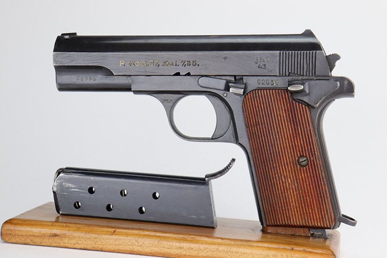 Minty 1943 Nazi Femaru Model 37 - Matching Magazine - 1