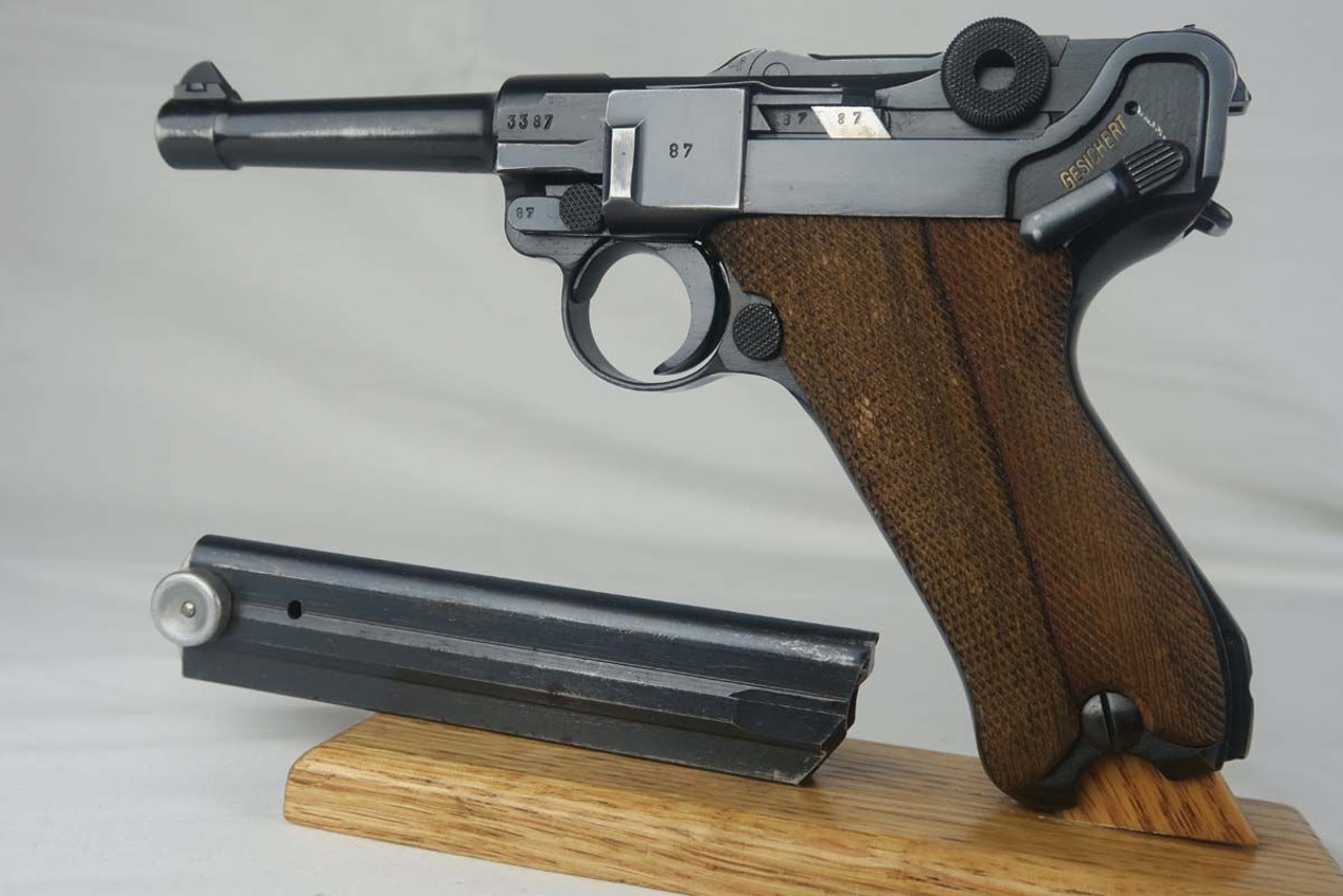 Nice 1942 Police E/L Mauser Banner Luger - Match Mag - 1