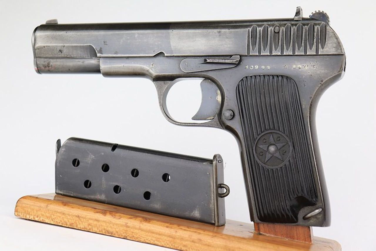 1940 Soviet Tokarev Model TT-33 - Matching Magazine - 1