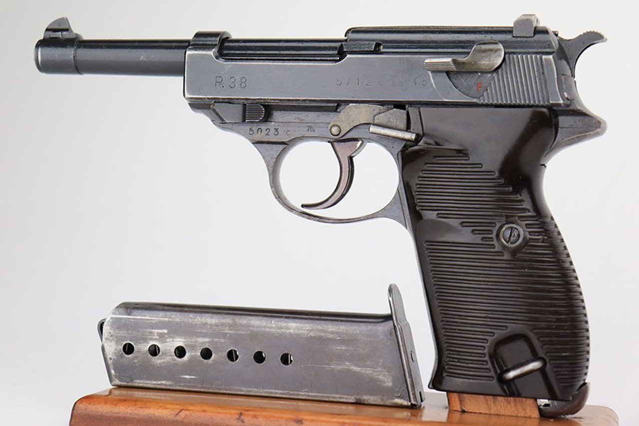 End-of-WW2 Walther P.38 - GI Mismatch - 1