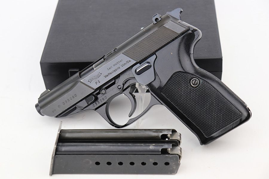 Minty, Boxed Walther P5 - 1
